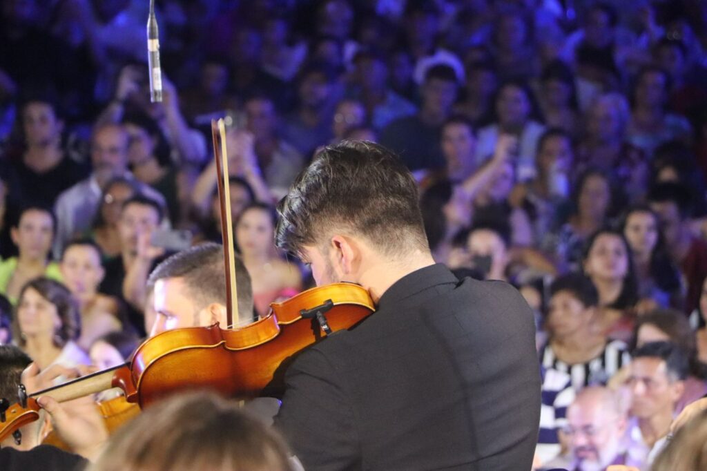 As Magias Do Nosso Final De Ano Seguem Encantando E Brilhando Em